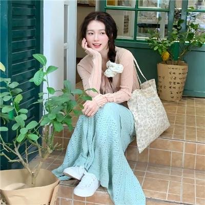 万物友灵海报